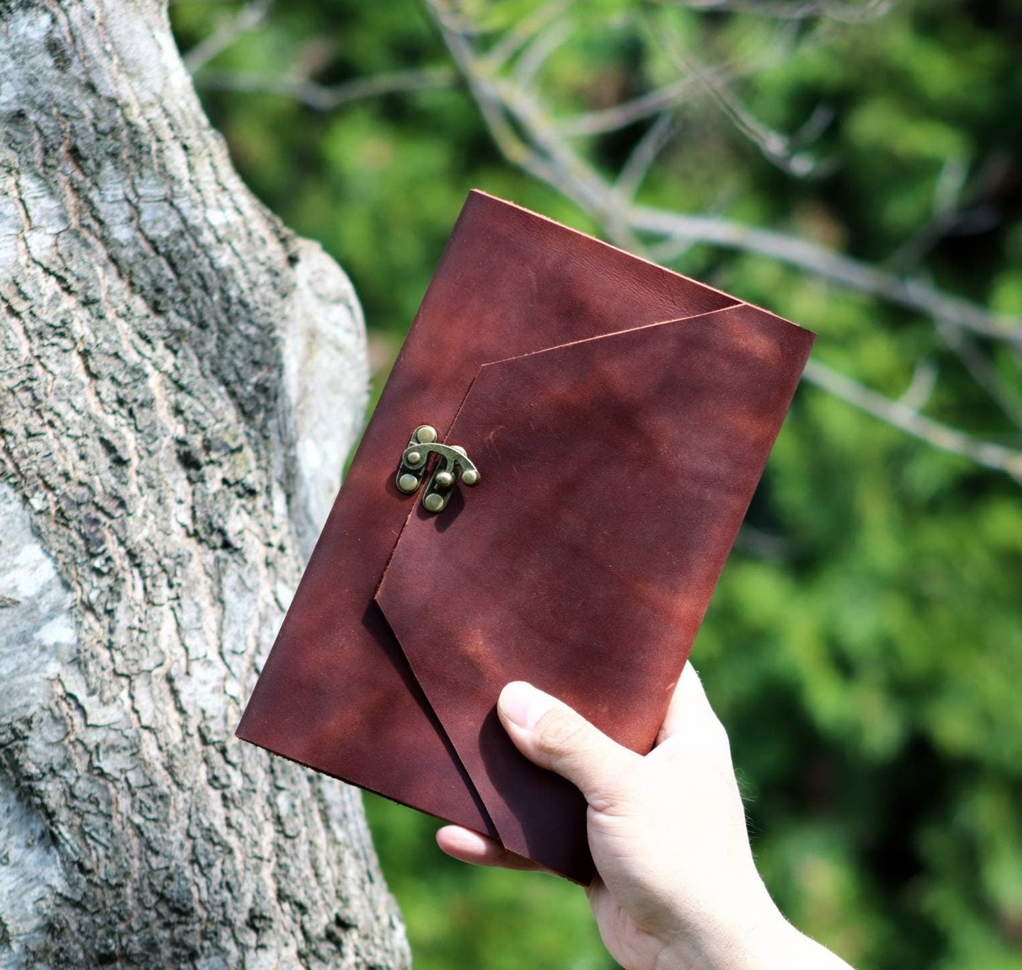 Sewn Bound Personalized Leather Vintage Clasp Journal, Rustic Diary, Sketchbook, Watercolor Book, Premium Leather Bound + Fully Customizable