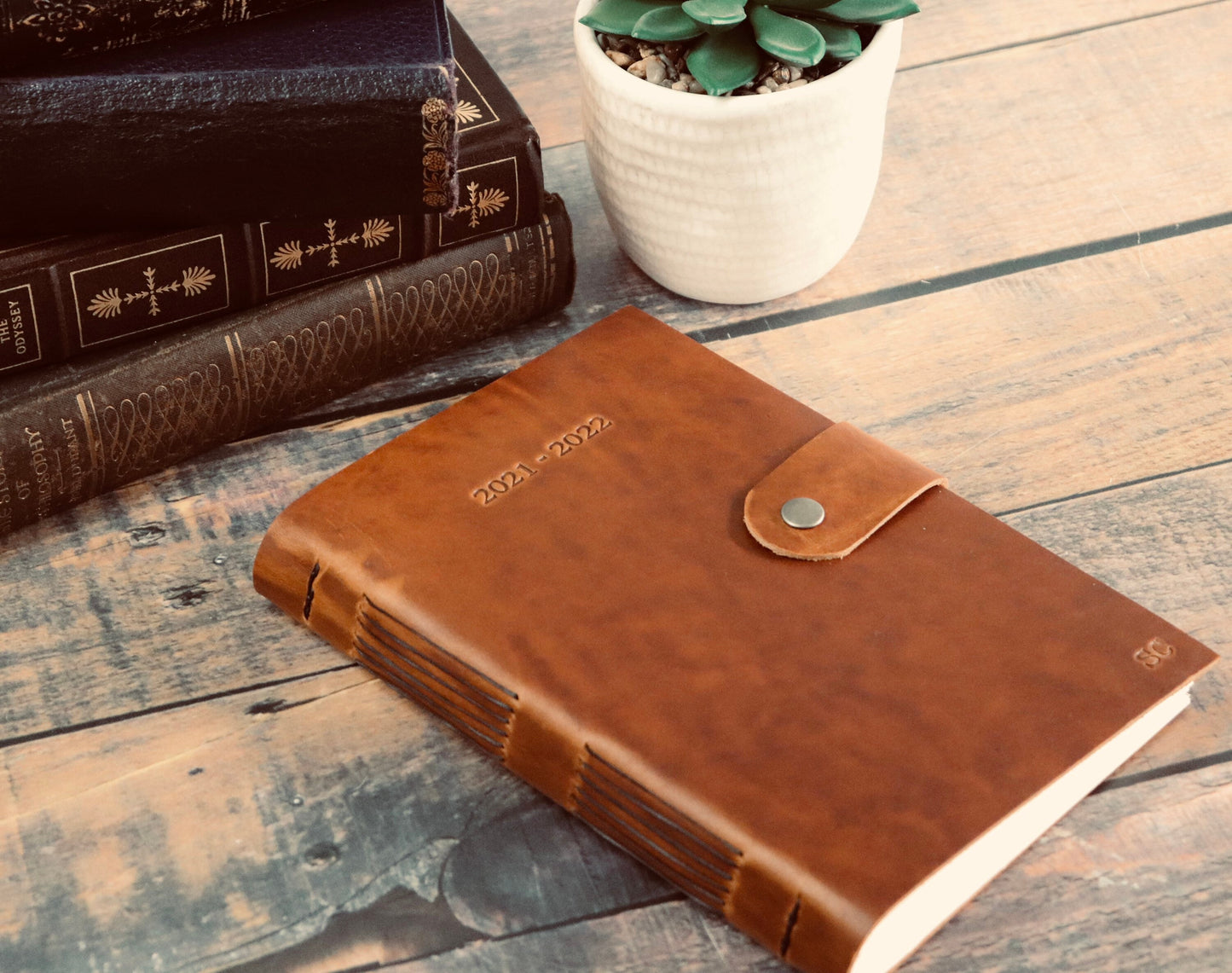 8x10 Personalized Leather Planner, Rustic Refillable OR Sewn 2022 Daily, Weekly, Monthly, Yearly Planning Journal, Premium Graduation Gift