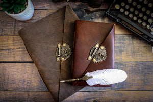 Vintage Leather Journal – Clasp