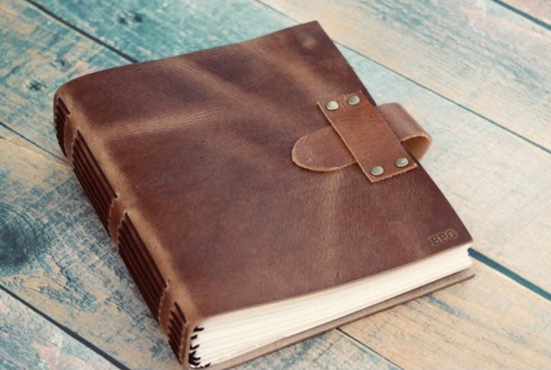 Refillable Leather Bound Journal, Rustic Writing Diary, Classic Notebook, Sketch / Watercolor Book, Customizable, Personalized Gift