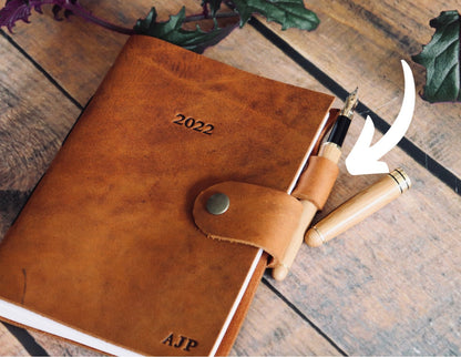 Add A Pen Loop To Your Hank Belle Leather Journal!